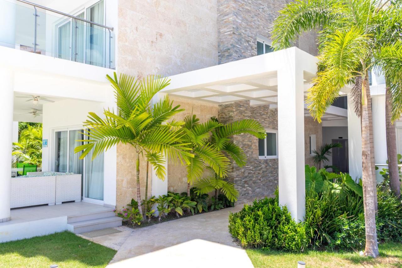 Family Getaway Apartment - Right On The Beach Пунта-Кана Экстерьер фото