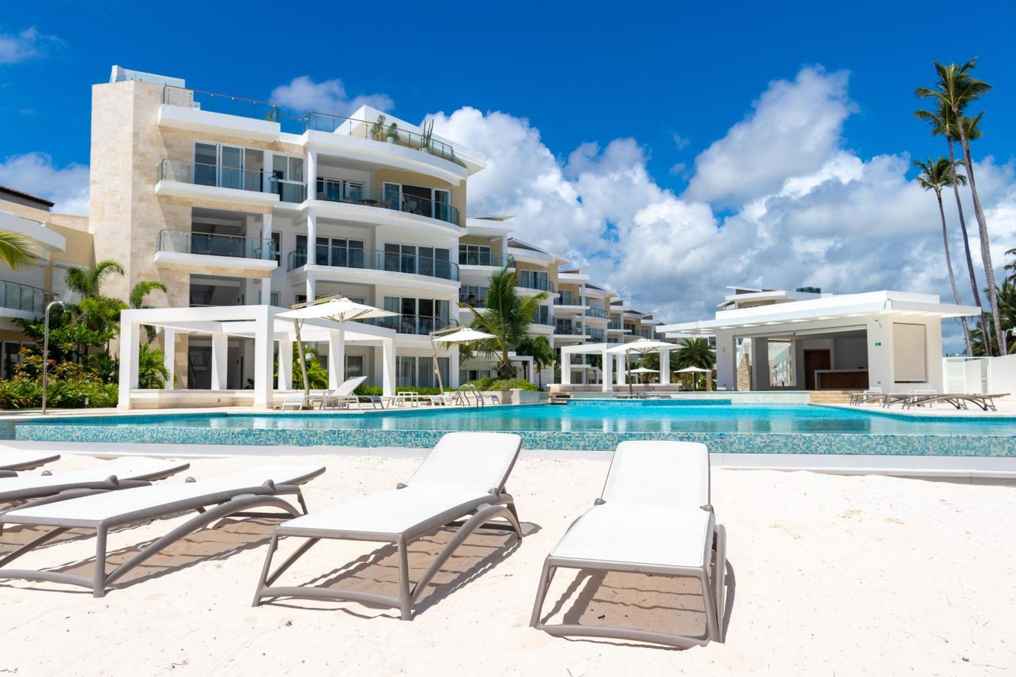 Family Getaway Apartment - Right On The Beach Пунта-Кана Экстерьер фото